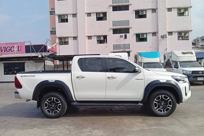 REVO PRE 2021 2.4 MID AT DOUBLE CAB WHITE  8389 full