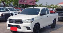 REVO 2WD 2017 2.4J MT SMART CAB WHITE  5372