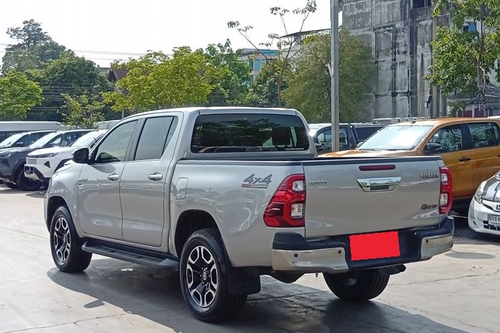 REVO 4WD 2022 2.8 HIGHT AT DOUBLE CAB SILVER  8413 full