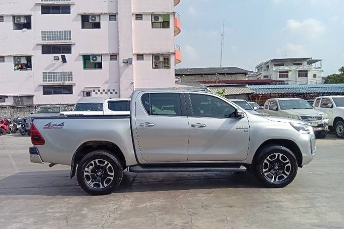 REVO 4WD 2022 2.8 HIGHT AT DOUBLE CAB SILVER  8413 full