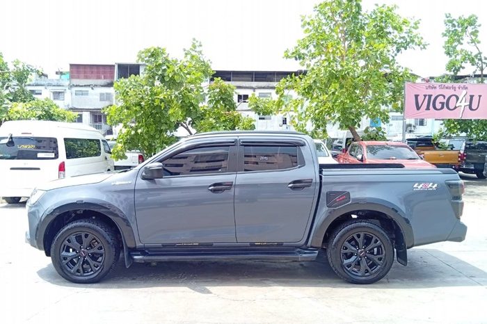 ISUZU 4WD 2023 3.0 AT DOUBLE CAB GREY  7921 full