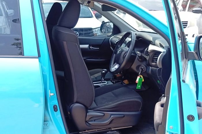 REVO 2WD 2020 2.4 MID AT DOUBLE CAB BLUE  7854 full