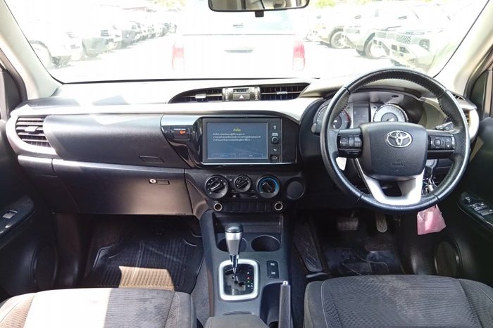 REVO 2WD 2020 2.4 MID AT SMART CAB WHITE  9125 full