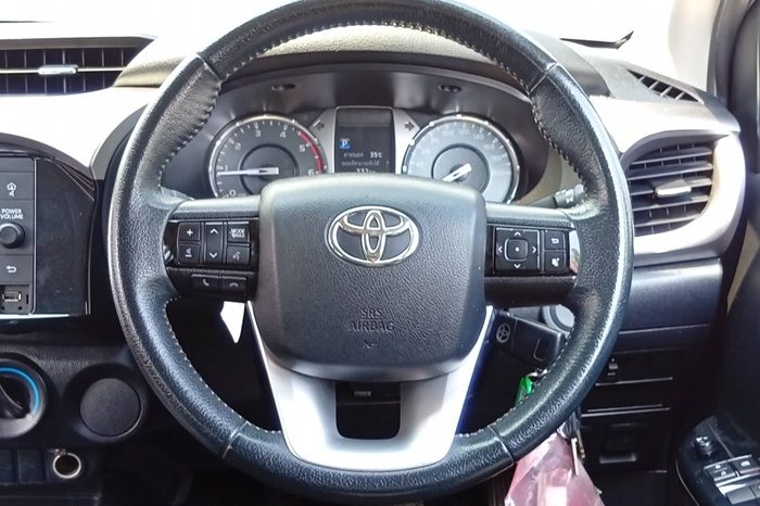 REVO 2WD 2020 2.4 MID AT SMART CAB WHITE  9125 full