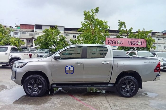 REVO PRE 2020 2.4 ENTRY AT DOUBLE CAB SILVER  7221 full
