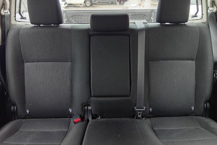 REVO PRE 2020 2.4 ENTRY AT DOUBLE CAB SILVER  7221 full
