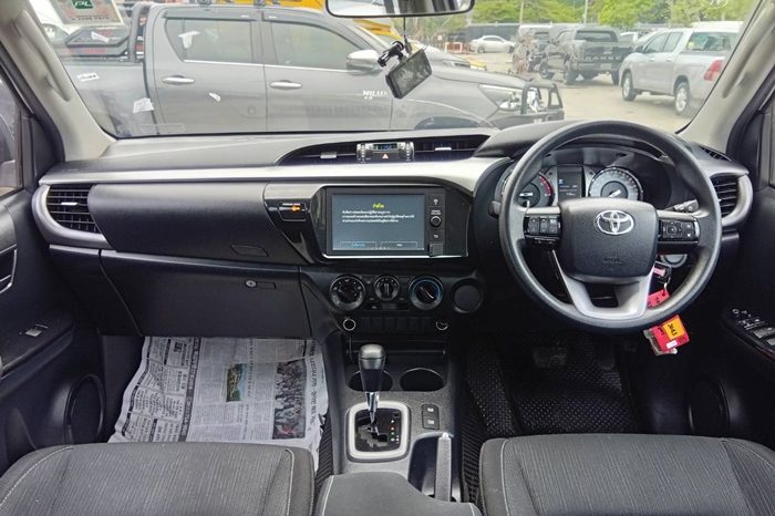 REVO PRE 2020 2.4 ENTRY AT DOUBLE CAB SILVER  7221 full
