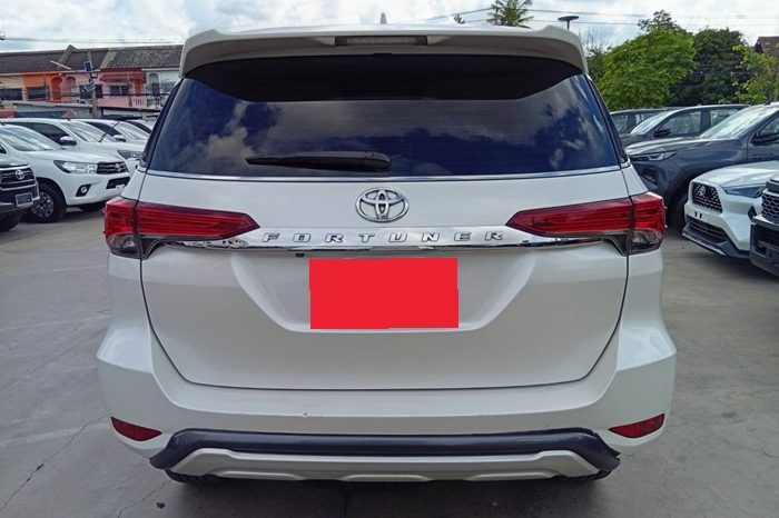 TOYOTA 2WD 2016 2.4V AT FORTUNER WHITE  3084 full