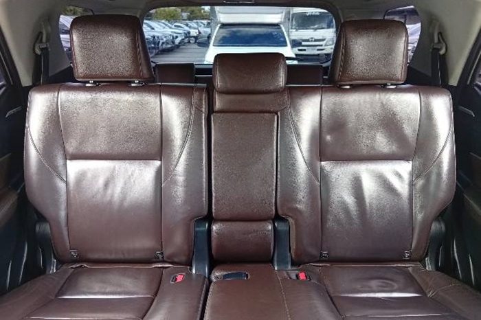TOYOTA 2WD 2016 2.4V AT FORTUNER WHITE  3084 full