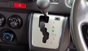 TOYOTA 2WD 2019 3.0 AT COMMUTER WHITE  944 full
