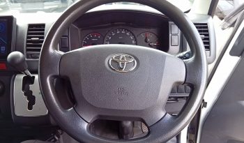 TOYOTA 2WD 2019 3.0 AT COMMUTER WHITE  944 full