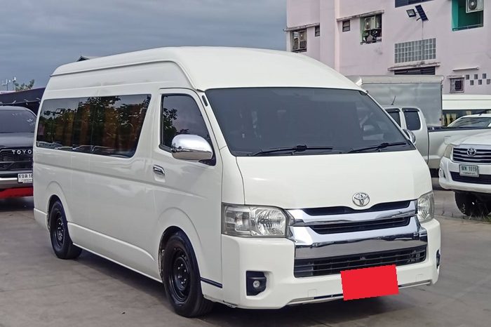 TOYOTA 2WD 2019 3.0 MT COMMUTER WHITE  8637 full