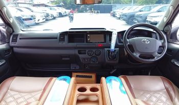 TOYOTA 2WD 2019 3.0 MT COMMUTER WHITE  8637 full