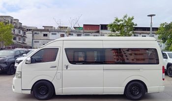 TOYOTA 2WD 2019 3.0 MT COMMUTER WHITE  8637 full