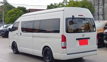 TOYOTA 2WD 2019 3.0 MT COMMUTER WHITE  8637 full