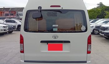 TOYOTA 2WD 2019 3.0 MT COMMUTER WHITE  8637 full