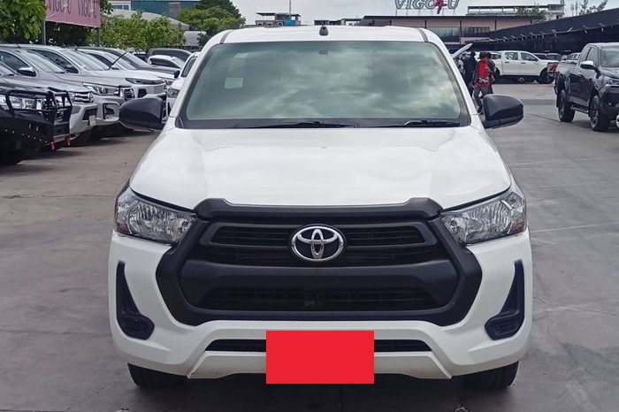 REVO 2WD 2020 2.4 ENTRY AT STANDARD WHITE 5262 full