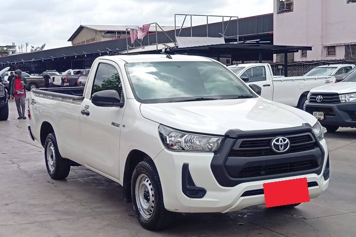 REVO 2WD 2020 2.4 ENTRY AT STANDARD WHITE 5262 full