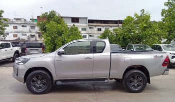 REVO 4WD 2021 2.4 MID MT SMART CAB SILVER  6274 full