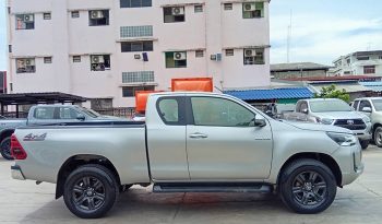 REVO 4WD 2021 2.4 MID MT SMART CAB SILVER  6274 full
