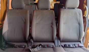 TOYOTA 2WD 2018 3.0 AT COMMUTER SILVER  1632 full