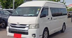 TOYOTA 2WD 2018 3.0 AT COMMUTER WHITE  3920