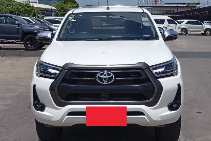 REVO 4WD 2020 2.4 MID MT SMART CAB WHITE  8082 full