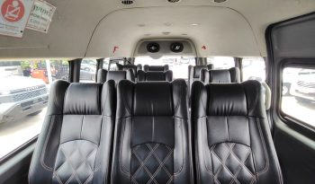 TOYOTA 2WD 2019 3.0 AT COMMUTER WHITE  3183 full