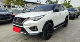 TOYOTA 4WD 2020 2.4V AT FORTUNER WHITE  397