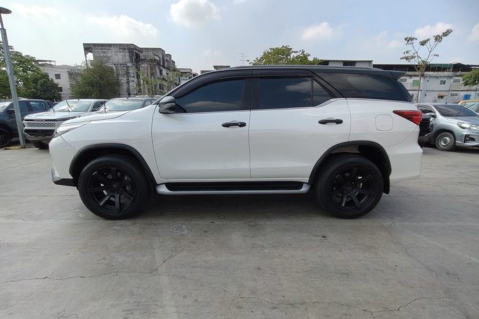 TOYOTA 4WD 2020 2.4V AT FORTUNER WHITE  397 full