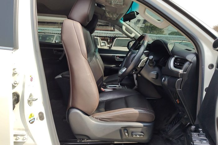TOYOTA 4WD 2020 2.4V AT FORTUNER WHITE  397 full