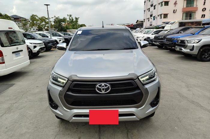 REVO PRE 2021 2.4 MID AT DOUBLE CAB SILVER  5033 full