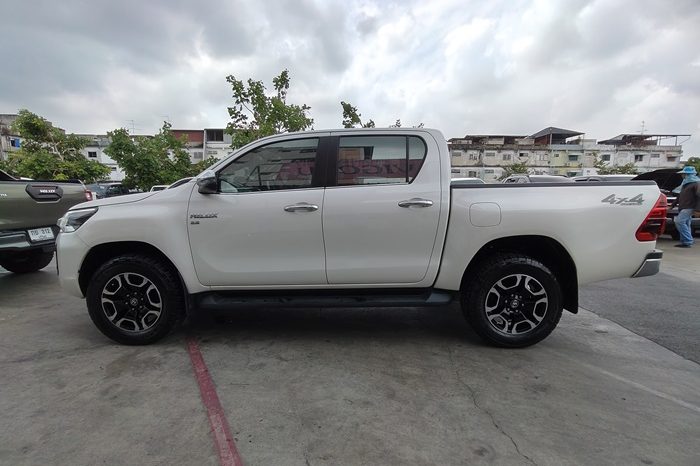REVO 4WD 2020 2.8 HIGHT AT DOUBLE CAB WHITE  4228 full