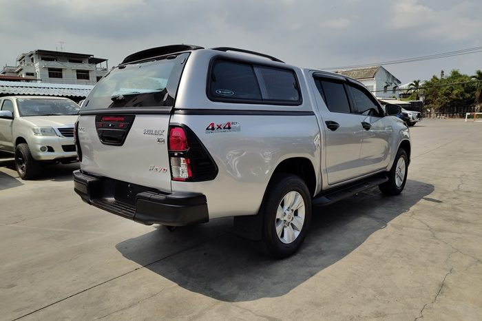 REVO 4WD 2018 2.4E MT DOUBLE CAB SILVER  6541 full