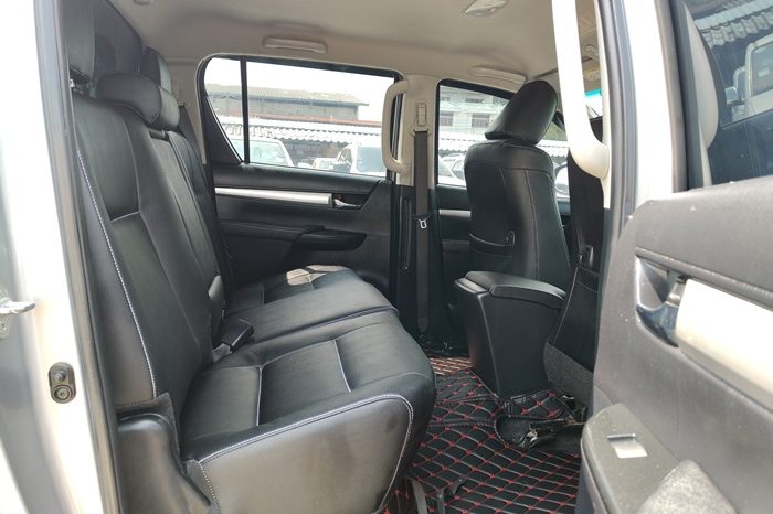 REVO 4WD 2018 2.4E MT DOUBLE CAB SILVER  6541 full