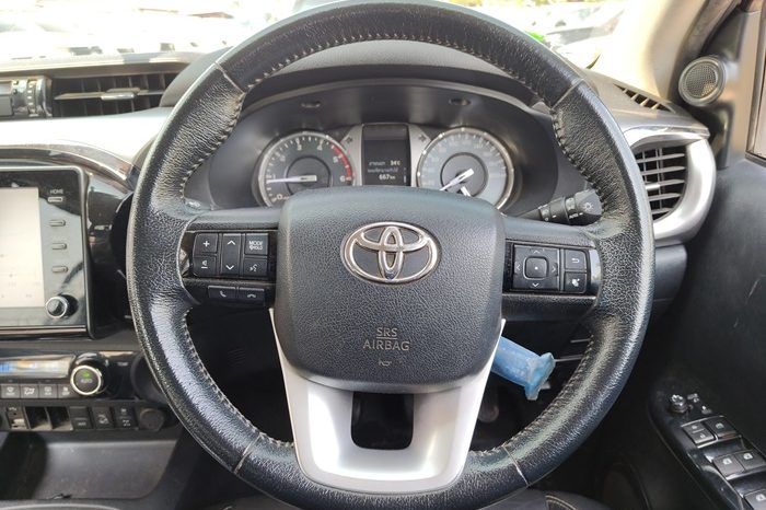 REVO 4WD 2020 2.8 HIGHT MT DOUBLE CAB SILVER  7199 full