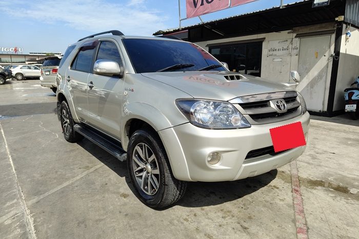 TOYOTA 4WD 2006 3.0V AT FORTUNER SILVER  7011 full