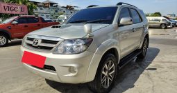 TOYOTA 4WD 2006 3.0V AT FORTUNER SILVER  7011