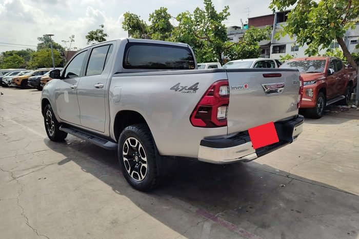 REVO 4WD 2020 2.4 MID MT DOUBLE CAB SILVER  6024 full