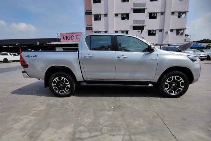 REVO 4WD 2020 2.4 MID MT DOUBLE CAB SILVER  6024 full