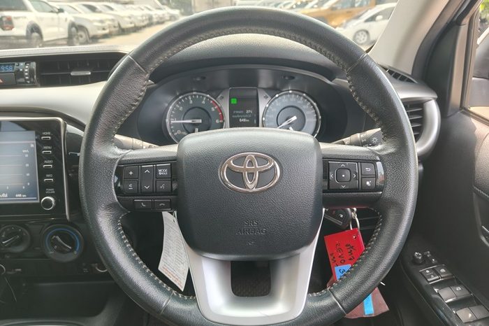 REVO 4WD 2020 2.4 MID MT DOUBLE CAB SILVER  6024 full