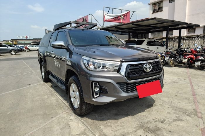 REVO PRE 2019 2.4E AT DOUBLE CAB DAARK GREY  6101 full