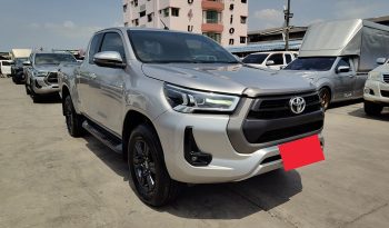 REVO 4WD 2021 2.4 MID MT SMART CAB SILVER  6005 full