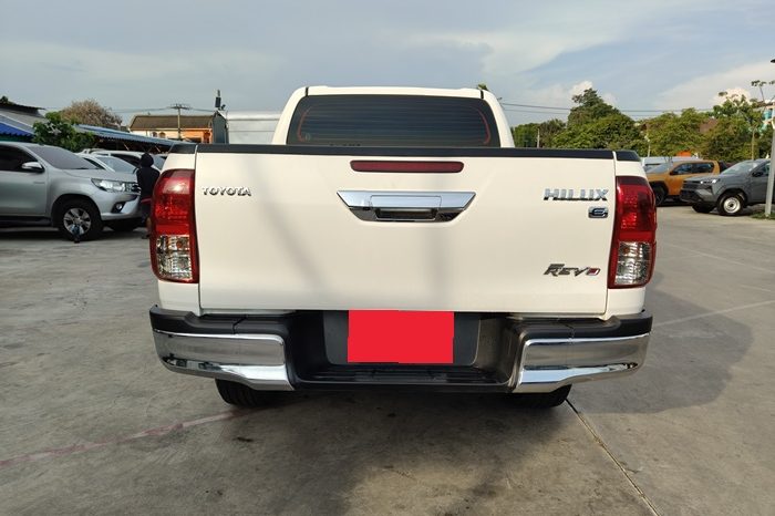 REVO PRE 2020 2.4E AT DOUBLE CAB WHITE  580 full