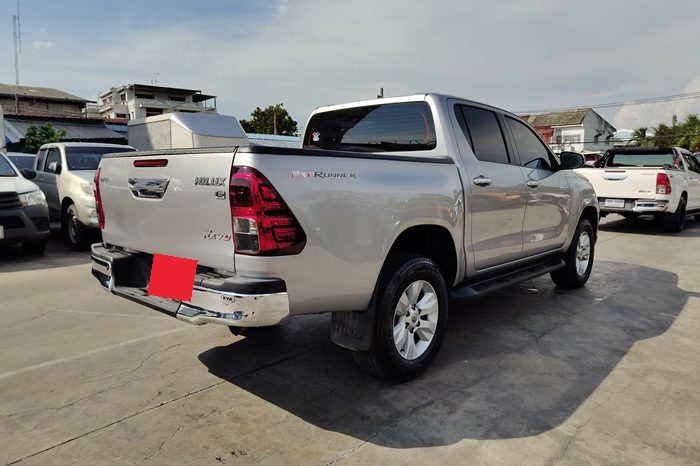 REVO PRE 2020 2.4E AT DOUBLE CAB SILVER  9061 full