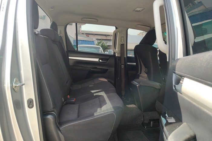 REVO PRE 2020 2.4E AT DOUBLE CAB SILVER  9061 full