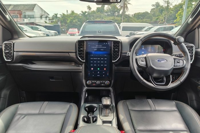 FORD 4WD 2024 3.0 AT DOUBLE CAB WHITE  9809 full