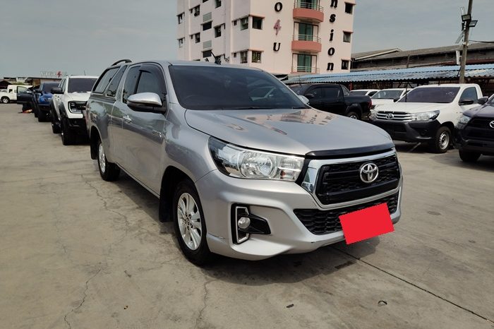 REVO 2WD 2020 2.4E MT SMART CAB SILVER  9735 full