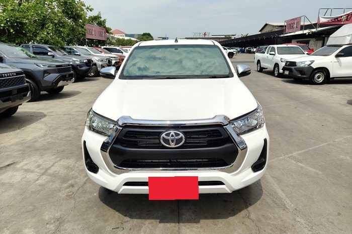 REVO 2WD 2021 2.4 MID AT DOUBLE CAB WHITE  5134 full