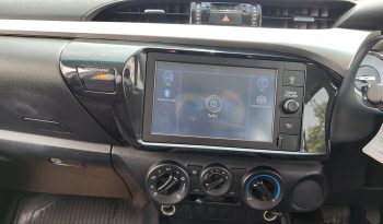 REVO 2WD 2021 2.4 MID AT DOUBLE CAB WHITE  5134 full